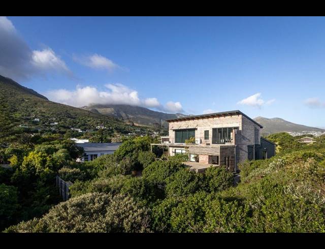 3 BEDROOM HOUSE FOR SALE IN CHAPMANS PEAK